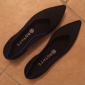 Rothy’s Black Point 8.5